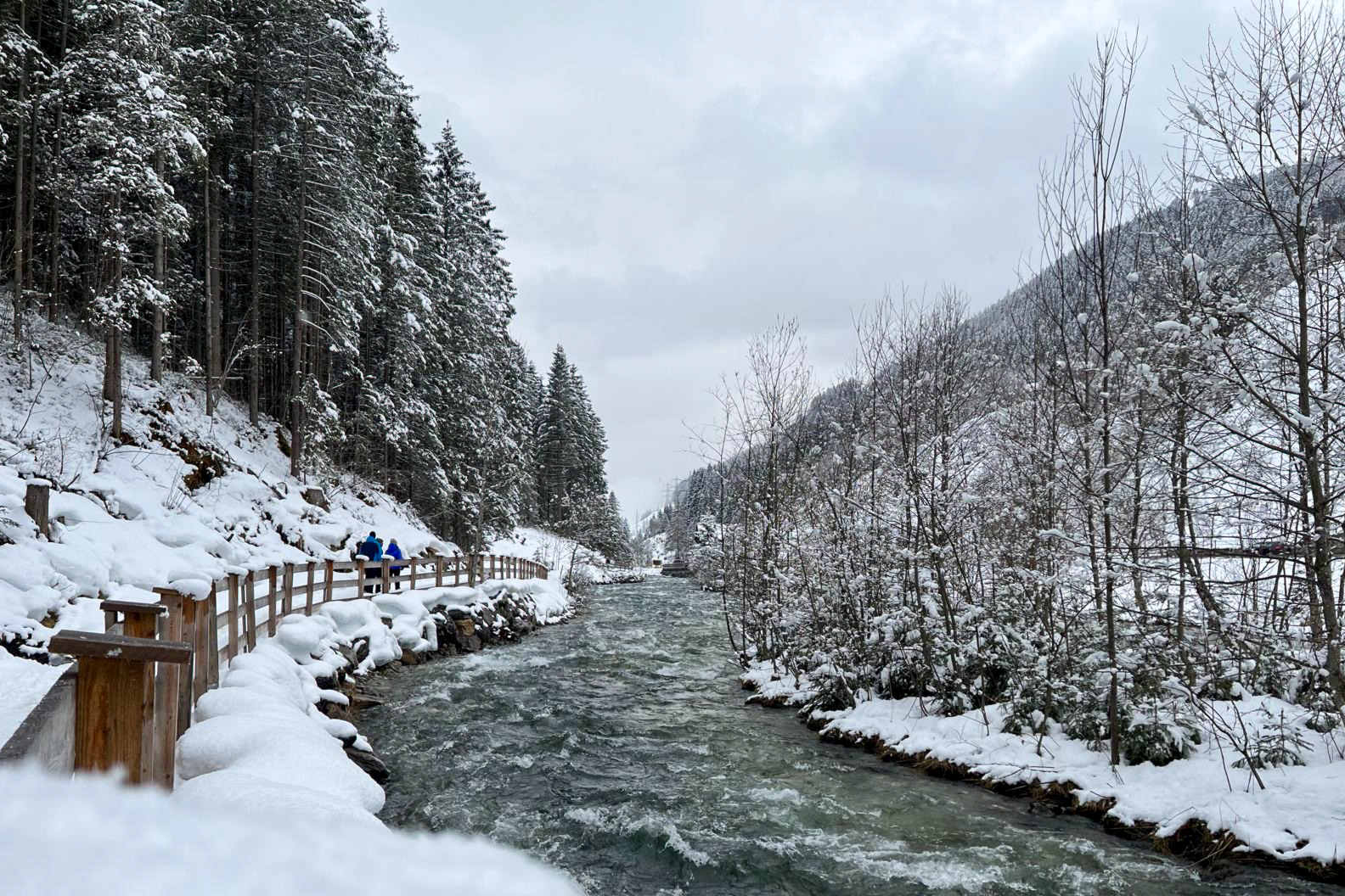 Appartements Am Bach in winterlicher Stimmung